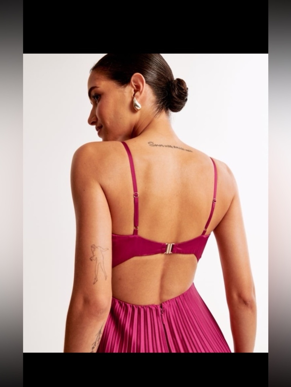 Abercrombie Giselle Clasp-Back Pleated Midi Dress - Picture 9 of 9